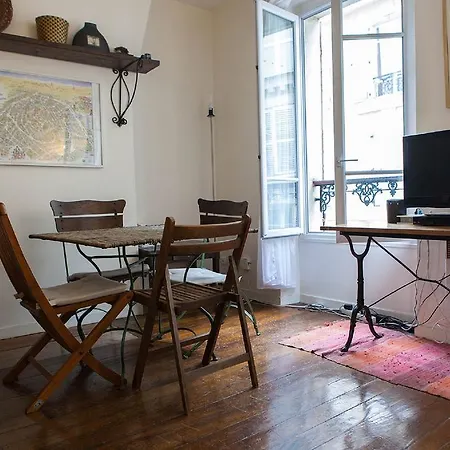 Montmartre Audran باريس