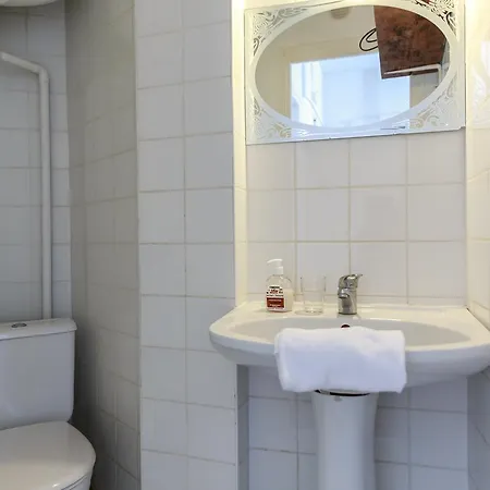 Апартаменты Montmartre Audran Париж